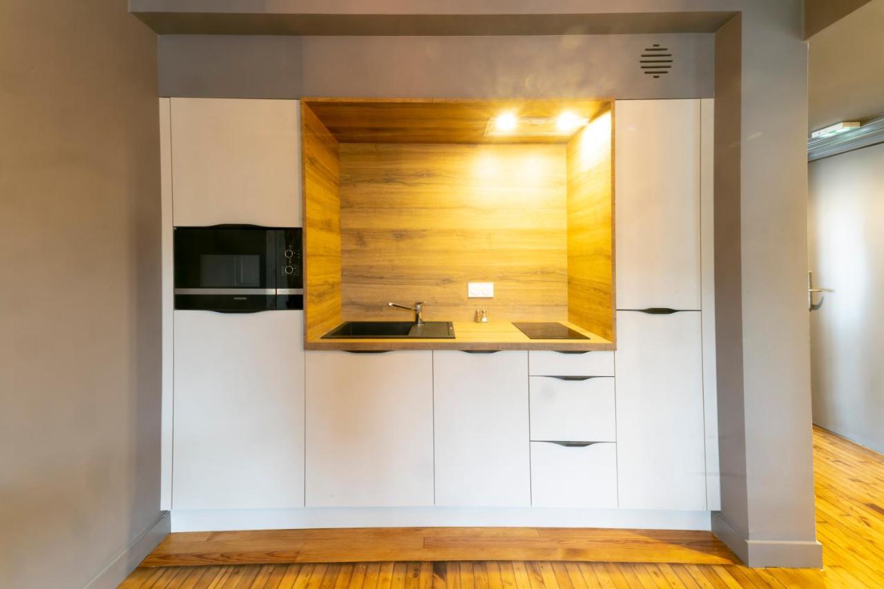 Mc Guigan's Apartment *